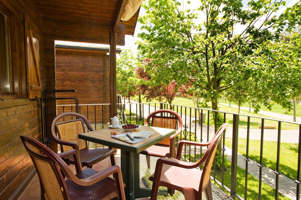 Bungalows La Borda D'Arnaldet Villanova Exterior foto